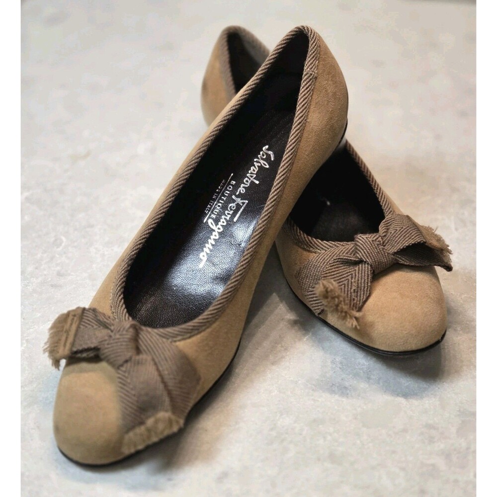 Salvatore Ferragamo 1980s Suede Bow Ballet Flats Tan 5.5 B Vintage Light Wear